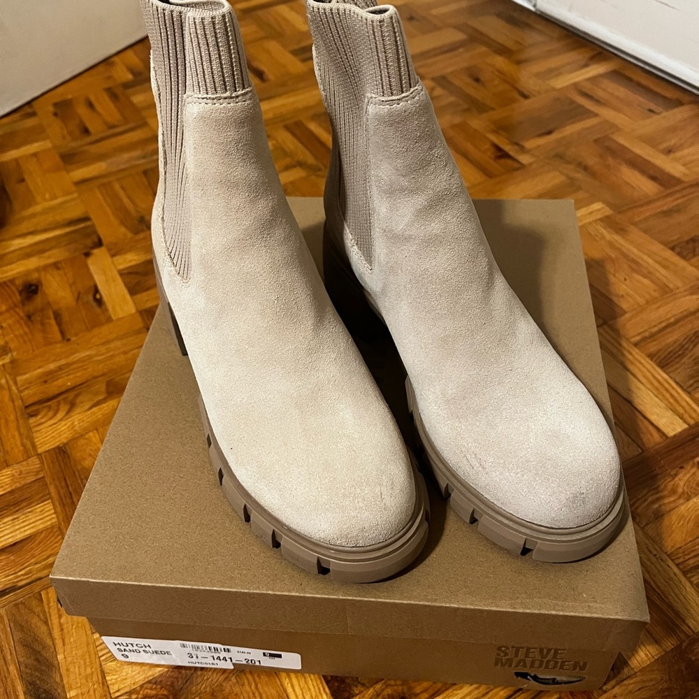 Steve Madden Hutch Sand Suede